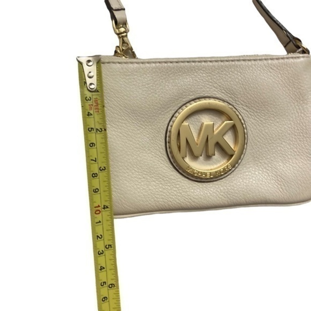Michael kors creamy white leather gold mk medallion - Picture 4 of 7